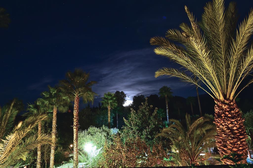 Domaine De La Roseraie Resort Ouirgane Buitenkant foto